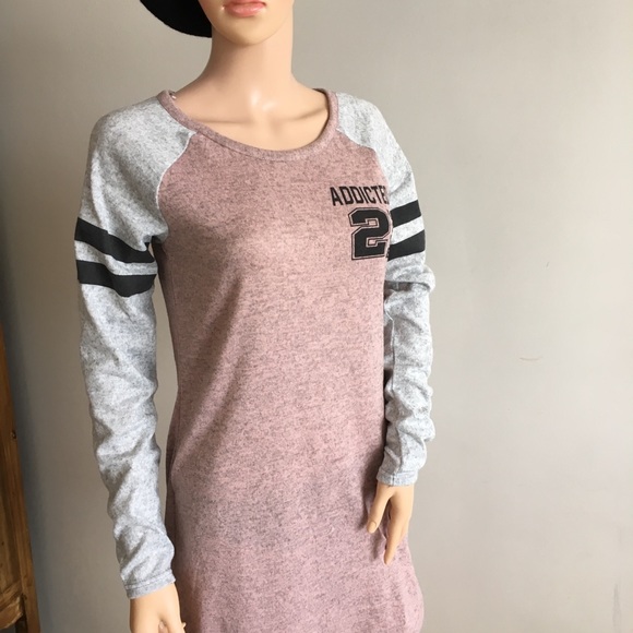 LOVE New York long sleeve top pink, gray,black - Picture 1 of 7